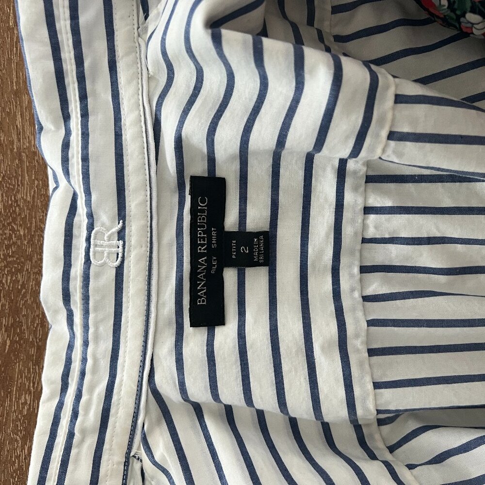 Riley Ruffle Cuff Shirt - Picture 3 of 8